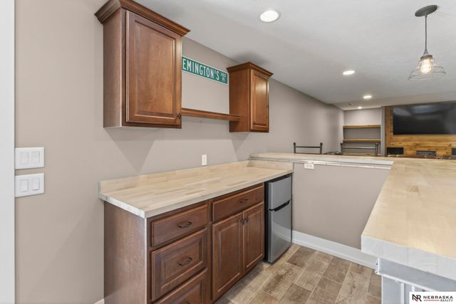 2542 N 137th Street, Omaha, NE 68164