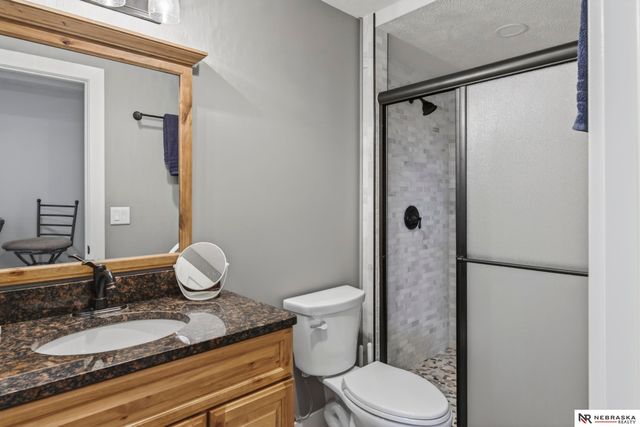 2542 N 137th Street, Omaha, NE 68164