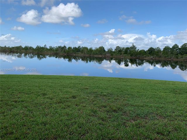 1852 Andromeda Ln, Weston, FL 33327