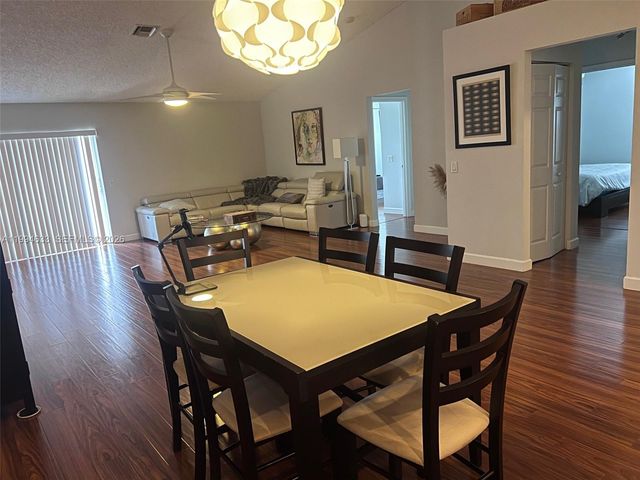 1852 Andromeda Ln, Weston, FL 33327