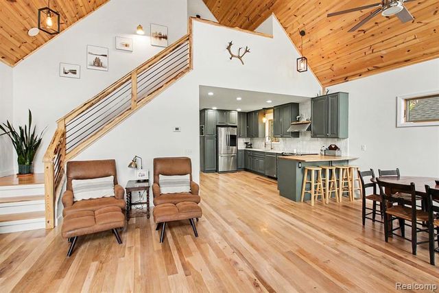 4375 Skinner Lake Road, Lapeer, MI 48446