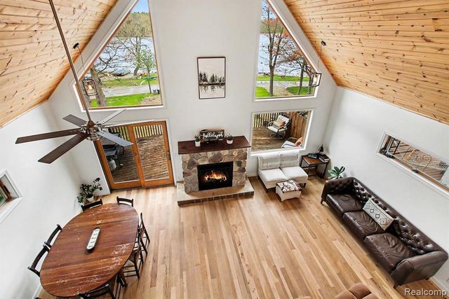 4375 Skinner Lake Road, Lapeer, MI 48446