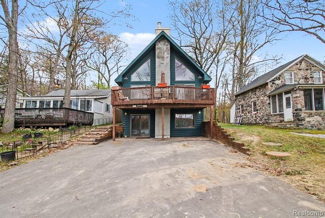 4375 Skinner Lake Road, Lapeer, MI 48446