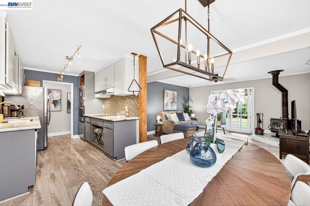 42657 Newport Dr, Fremont, CA 94538