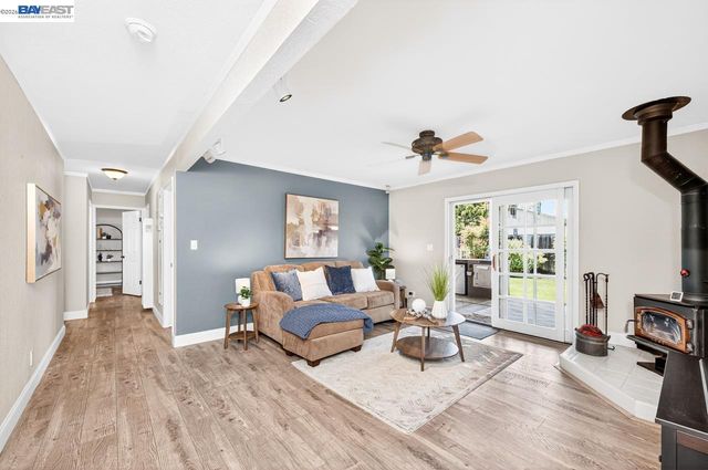 42657 Newport Dr, Fremont, CA 94538