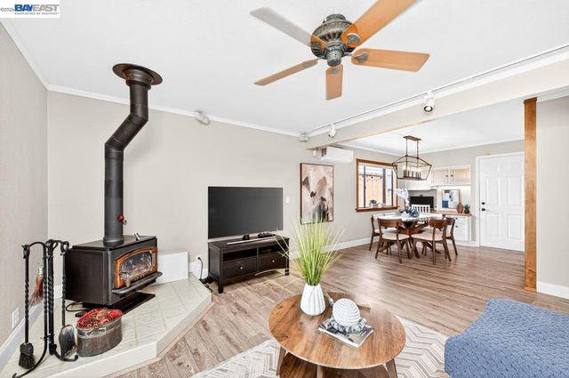 42657 Newport Dr, Fremont, CA 94538