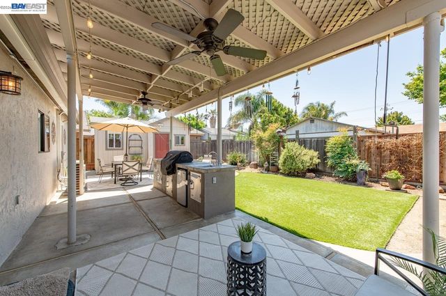 42657 Newport Dr, Fremont, CA 94538