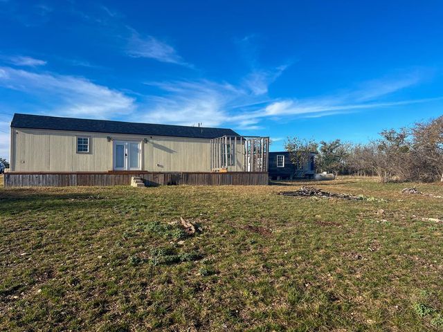 420 Sky Harbor, Mountain Home, TX 78058