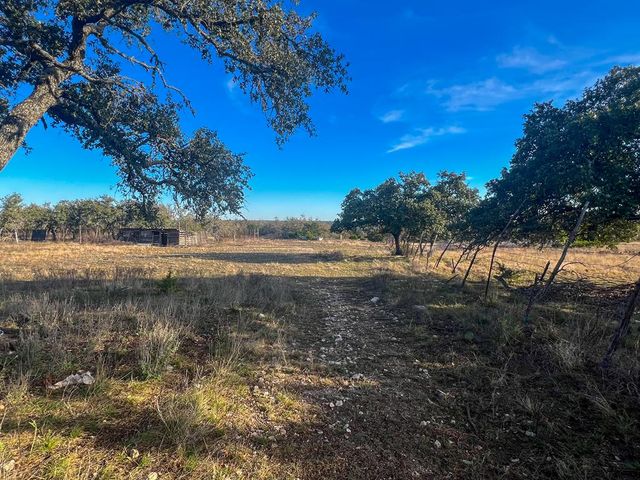 420 Sky Harbor, Mountain Home, TX 78058