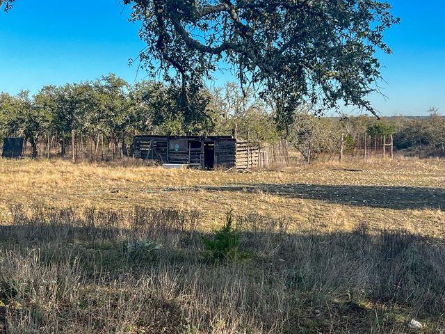 420 Sky Harbor, Mountain Home, TX 78058