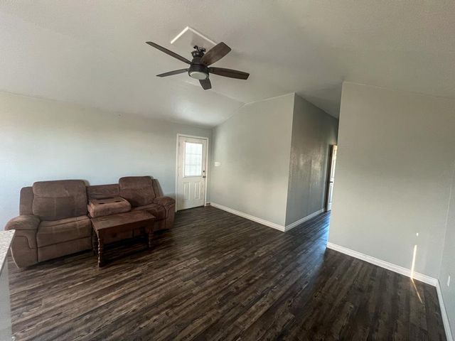 420 Sky Harbor, Mountain Home, TX 78058