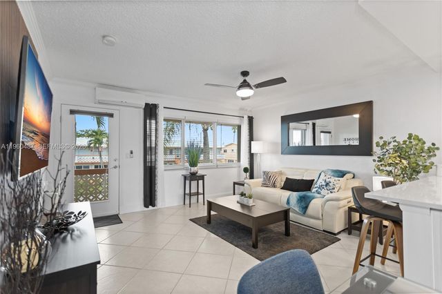 815 SW 11th Ave 18G, Hallandale Beach, FL 33009