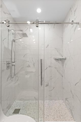 815 SW 11th Ave 18G, Hallandale Beach, FL 33009