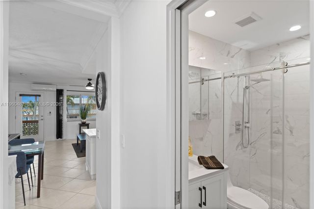 815 SW 11th Ave 18G, Hallandale Beach, FL 33009