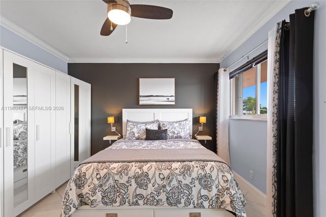 815 SW 11th Ave 18G, Hallandale Beach, FL 33009