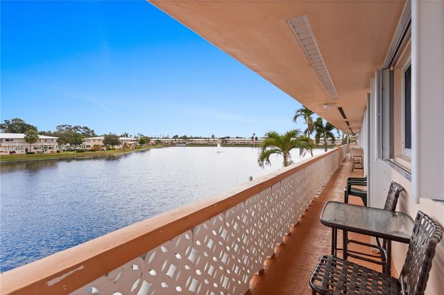 815 SW 11th Ave 18G, Hallandale Beach, FL 33009