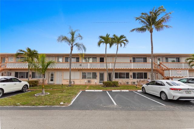 815 SW 11th Ave 18G, Hallandale Beach, FL 33009