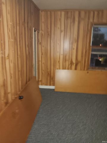 317 W Alton Street, Bicknell, IN 47512