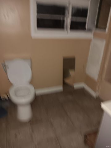 317 W Alton Street, Bicknell, IN 47512