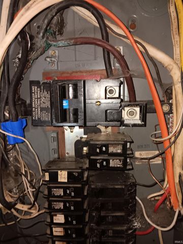 317 W Alton Street, Bicknell, IN 47512