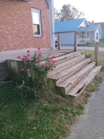 317 W Alton Street, Bicknell, IN 47512