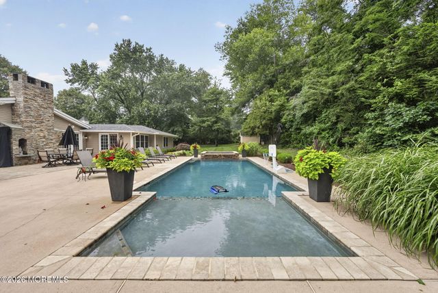 7 Darien Court, Colts Neck, NJ 07722