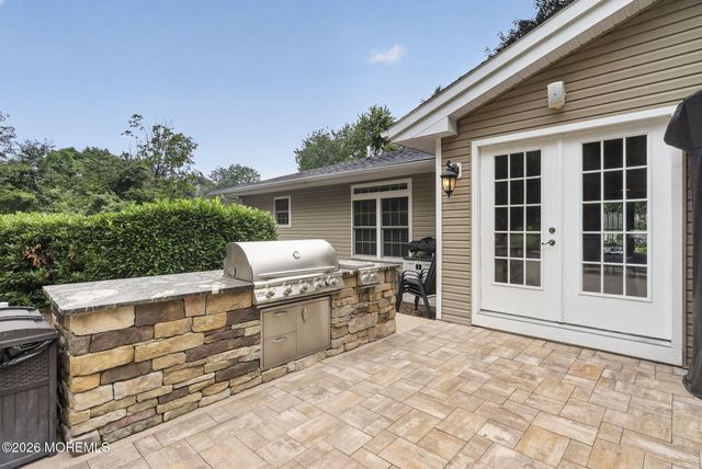 7 Darien Court, Colts Neck, NJ 07722