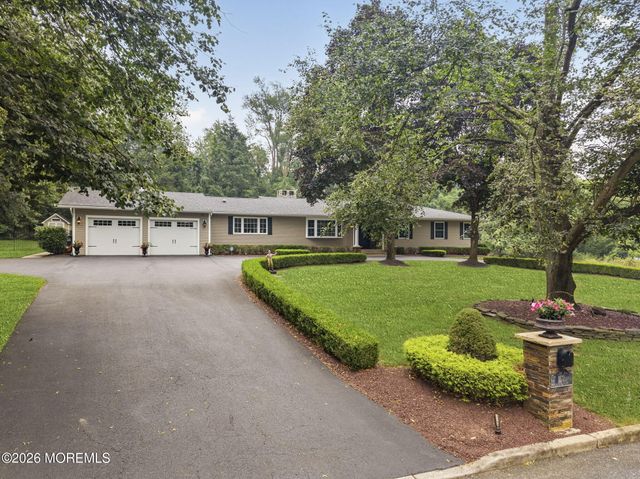 7 Darien Court, Colts Neck, NJ 07722
