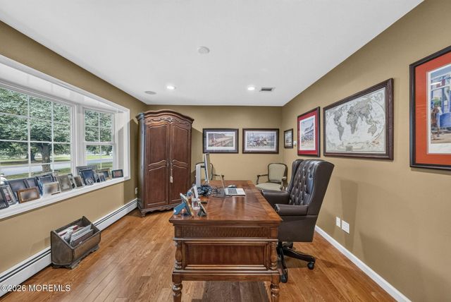 7 Darien Court, Colts Neck, NJ 07722
