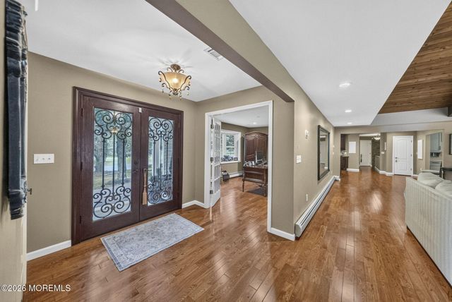 7 Darien Court, Colts Neck, NJ 07722