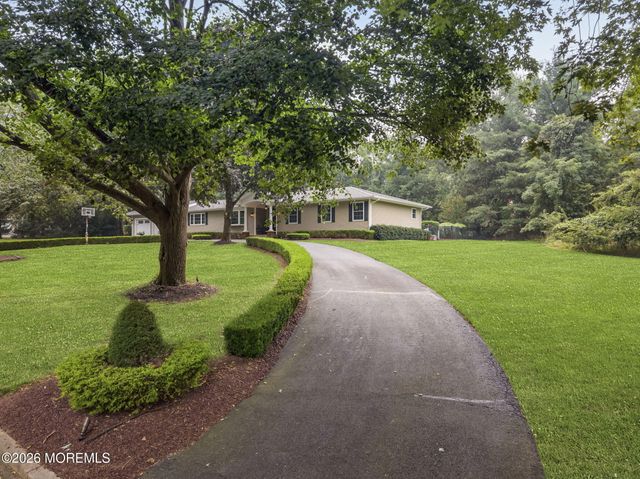 7 Darien Court, Colts Neck, NJ 07722