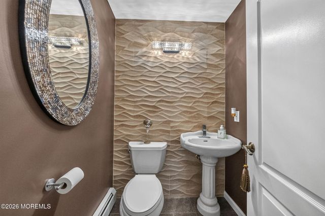 7 Darien Court, Colts Neck, NJ 07722