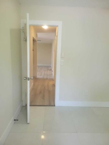 5337 NW 5th Street, Delray Beach, FL 33445