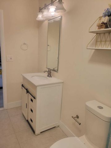 5337 NW 5th Street, Delray Beach, FL 33445