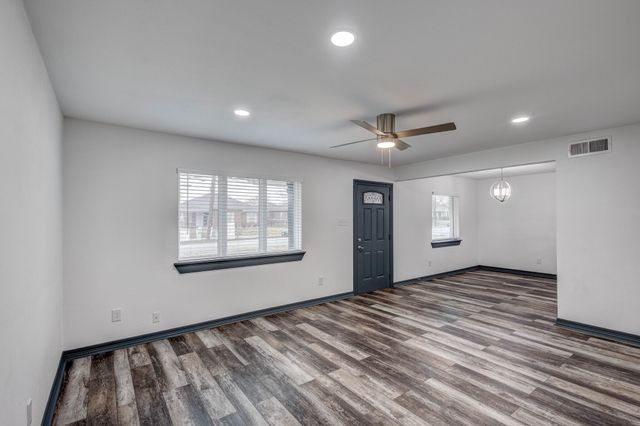 2540 Prichard Lane, Dallas, TX 75227