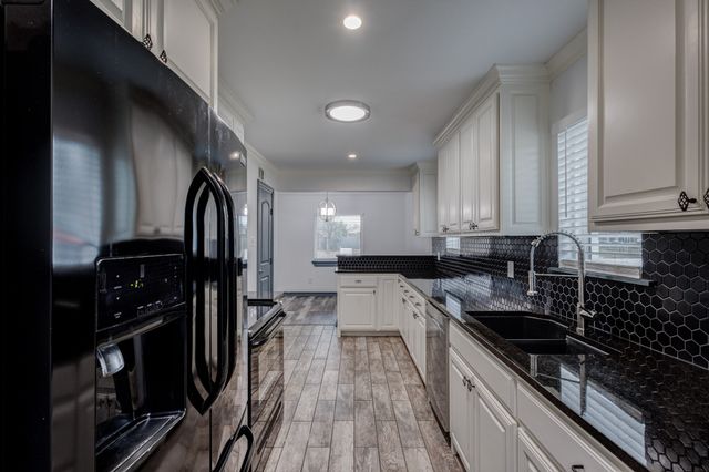 2540 Prichard Lane, Dallas, TX 75227