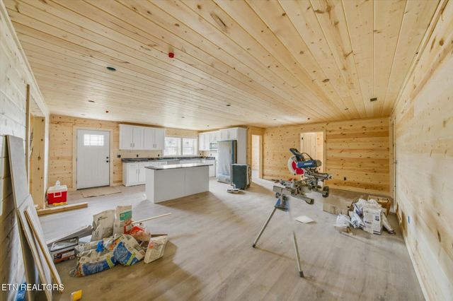212 Caton Rd, Sevierville, TN 37862
