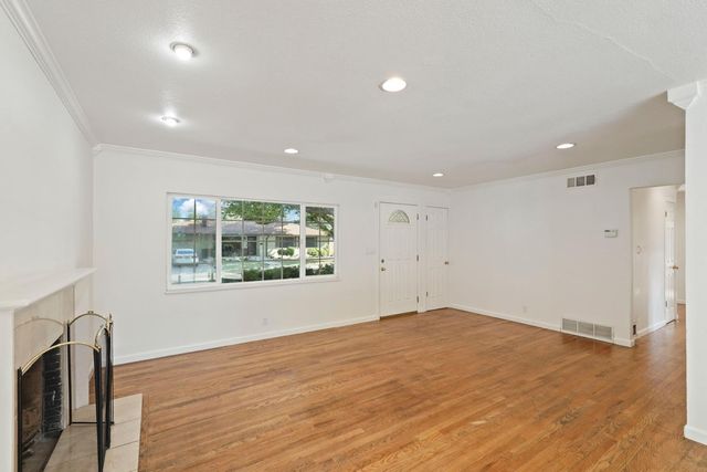 21 W Mayfair Ave, Stockton, CA 95207