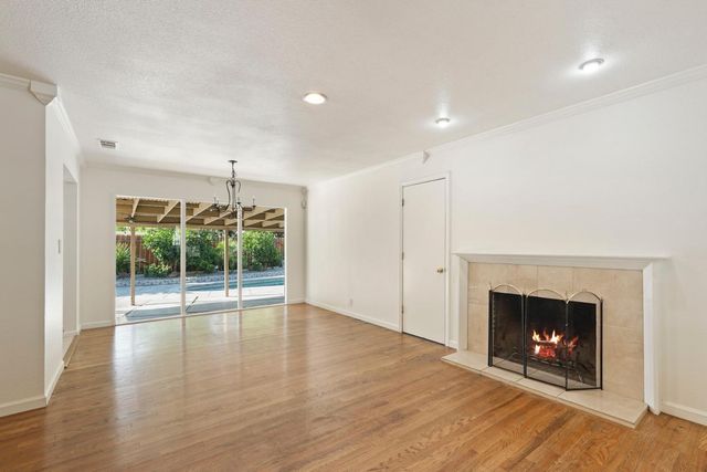 21 W Mayfair Ave, Stockton, CA 95207