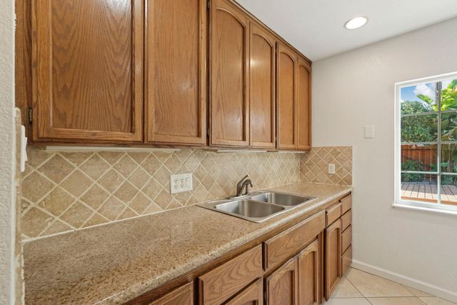 21 W Mayfair Ave, Stockton, CA 95207