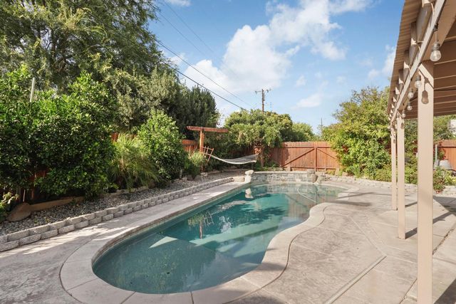 21 W Mayfair Ave, Stockton, CA 95207