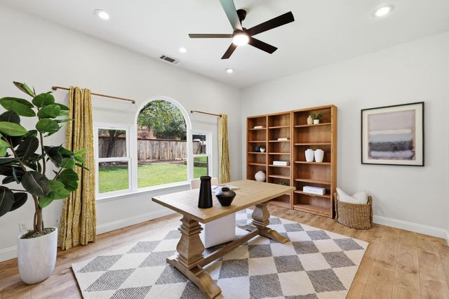 2271 Penryn Rd, Penryn, CA 95663