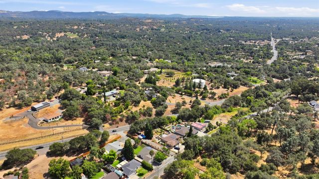 2271 Penryn Rd, Penryn, CA 95663