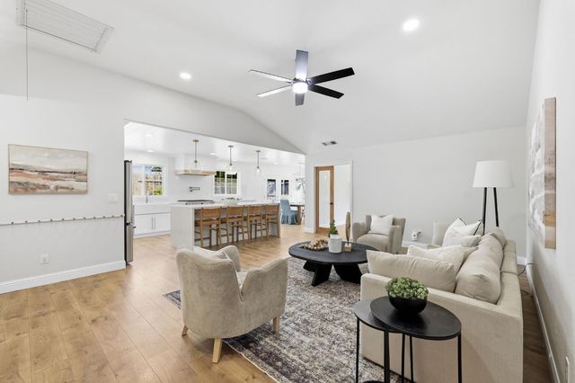 2271 Penryn Rd, Penryn, CA 95663