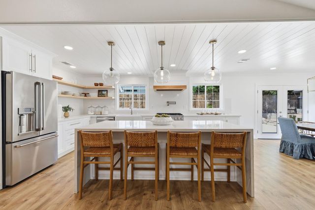 2271 Penryn Rd, Penryn, CA 95663