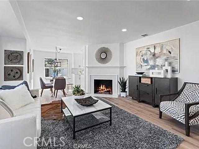 1052 W Palmyra, Orange, CA 92868