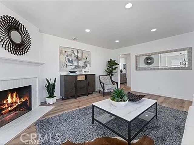 1052 W Palmyra, Orange, CA 92868