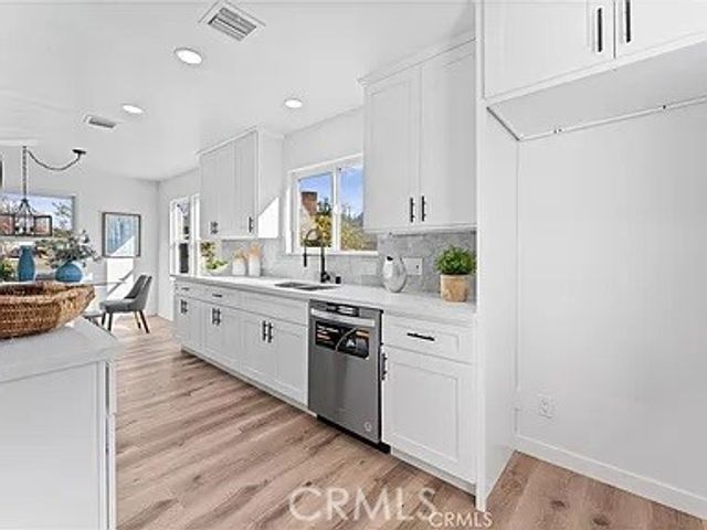 1052 W Palmyra, Orange, CA 92868