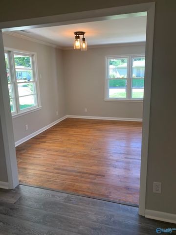 2007 SE College Street, Decatur, AL 35601