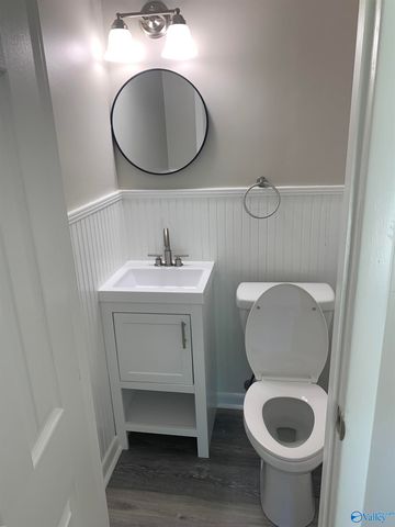 2007 SE College Street, Decatur, AL 35601